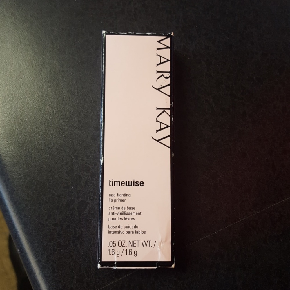 Lip primer